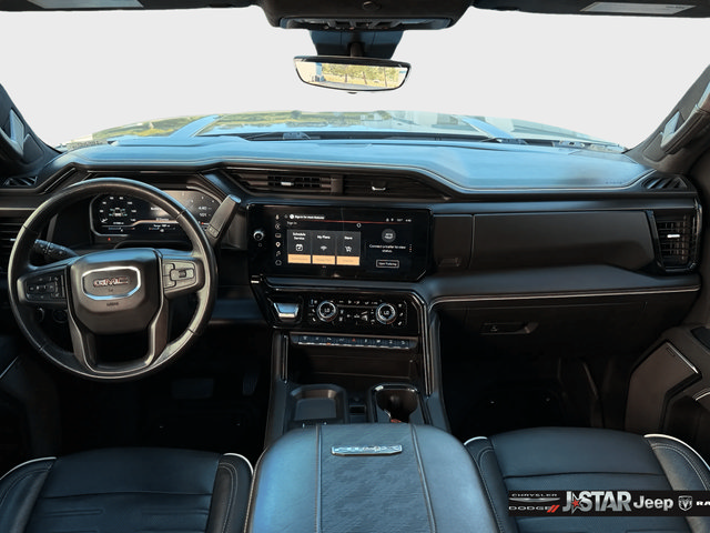Used 2024 GMC Sierra 2500 AT4X AWD/4WD image 9