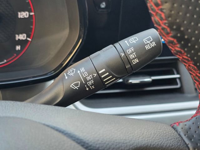 Certified 2024 Chevrolet Trax RS w/ Driver Confidence Package image 38