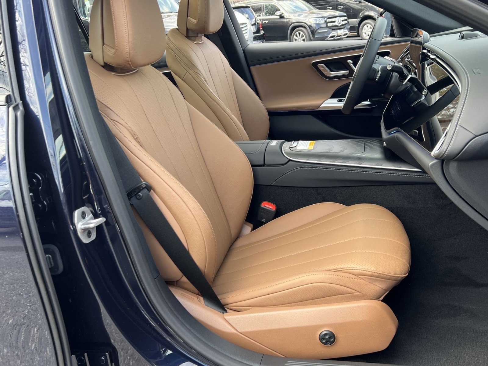 New 2026 Mercedes-Benz E 450 4MATIC Sedan image 26