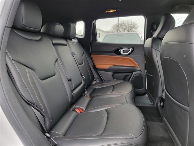 Certified 2024 Jeep Compass Limited image 23