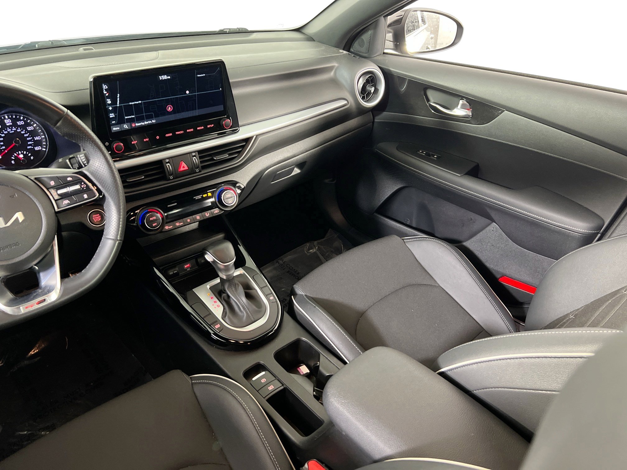 Used 2024 Kia Forte GT-Line image 22
