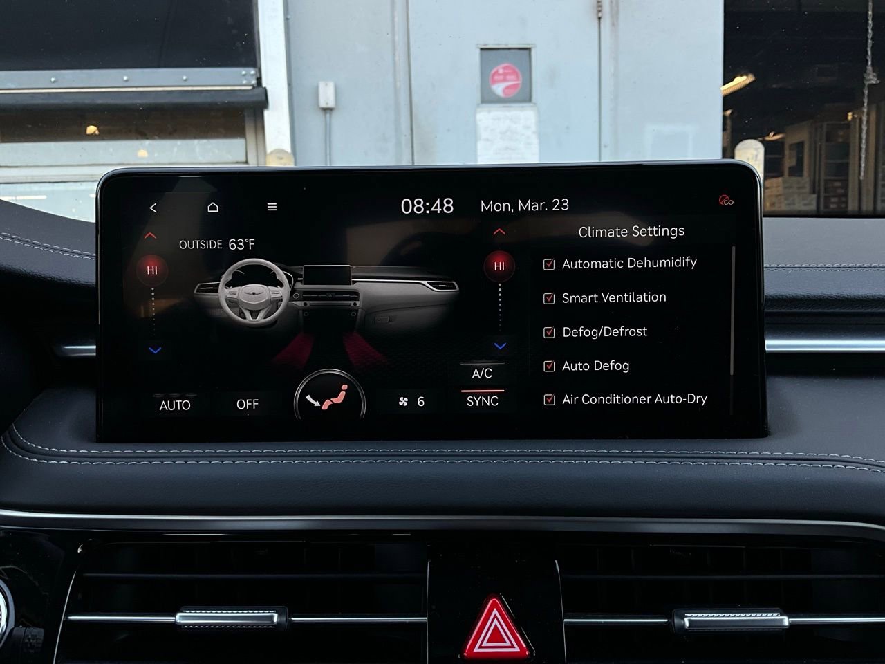 Used 2025 Genesis G70 2.5T image 31