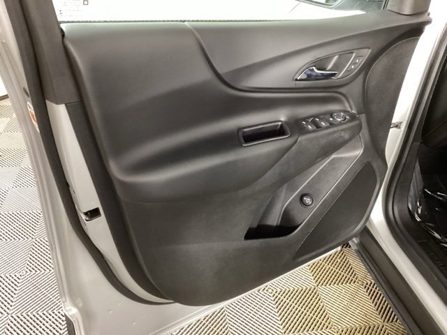 Used 2019 Chevrolet Equinox LT w/ Driver Convenience Package image 15
