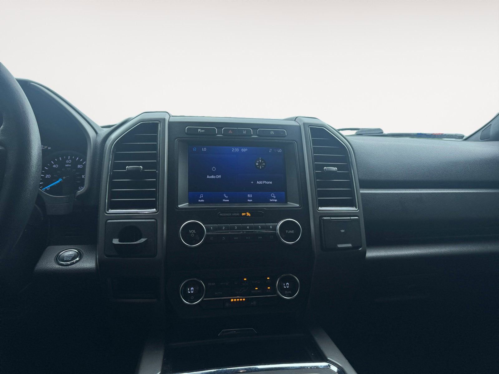 Used 2020 Ford Expedition XLT image 11