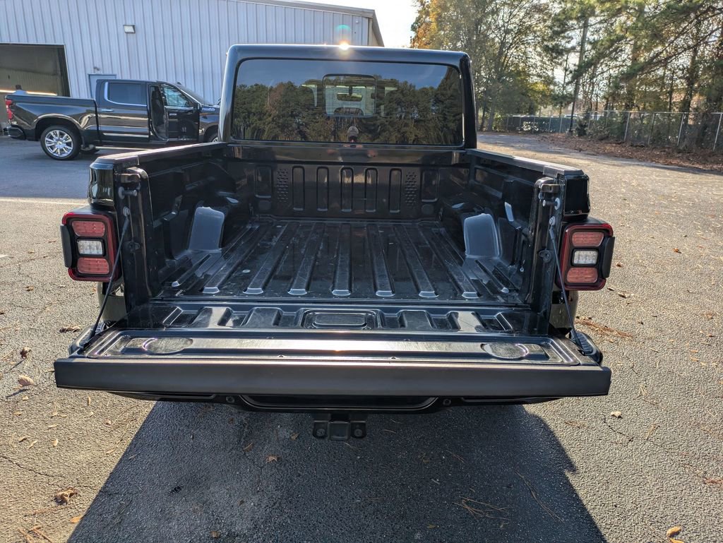 Used 2023 Jeep Gladiator Overland image 31
