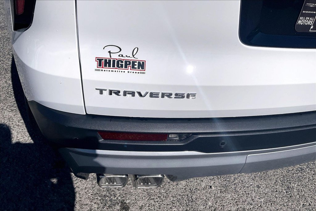 New 2027 Chevrolet Traverse LT w/ Driver Confidence Package FWD image 9