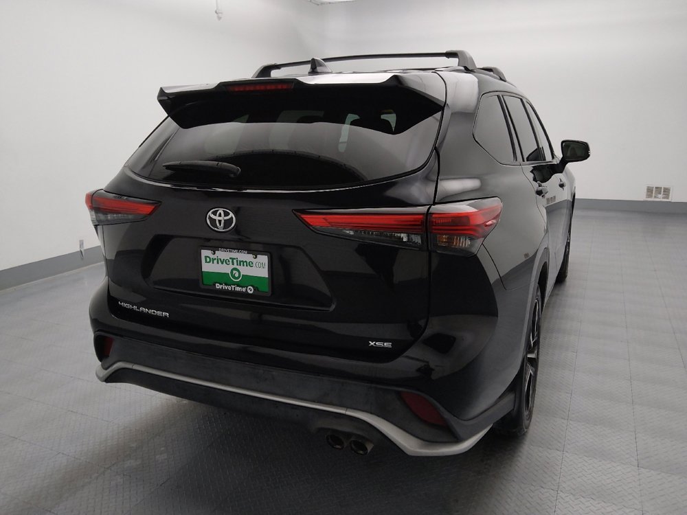 Used 2021 Toyota Highlander XSE FWD image 7