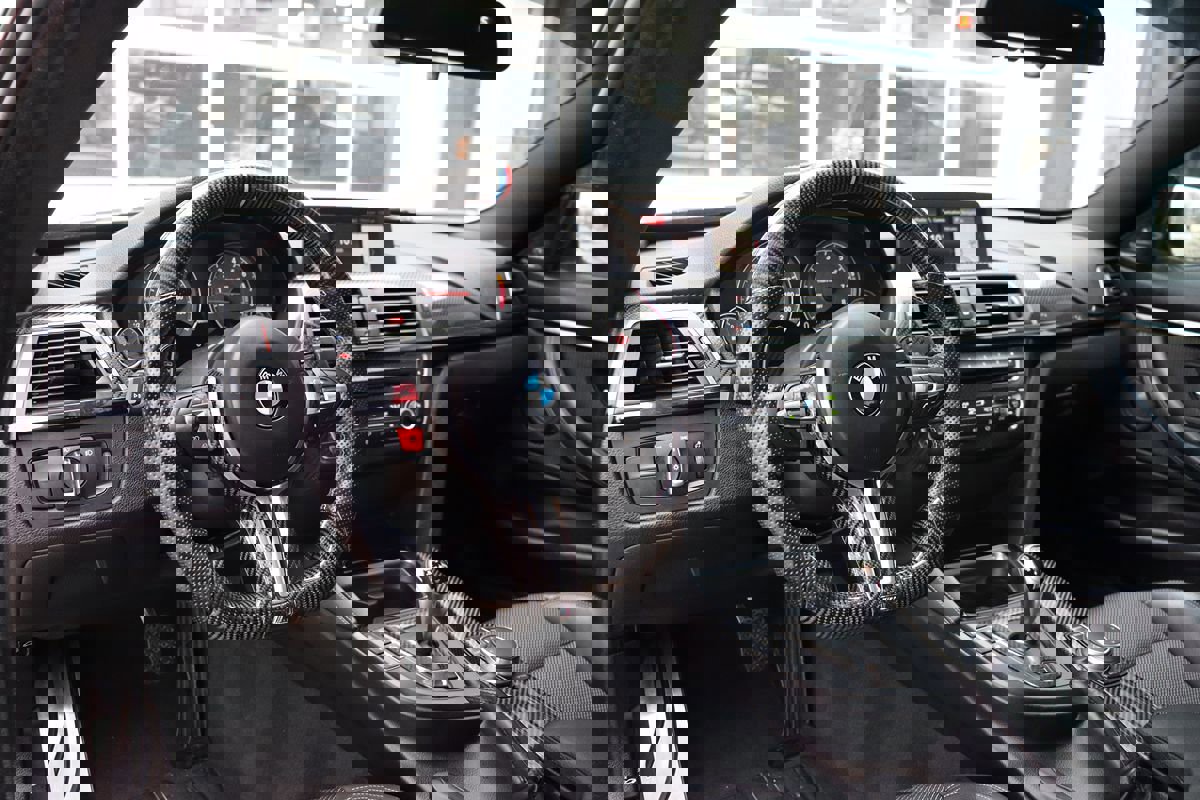 Used 2018 BMW M4 Coupe image 16