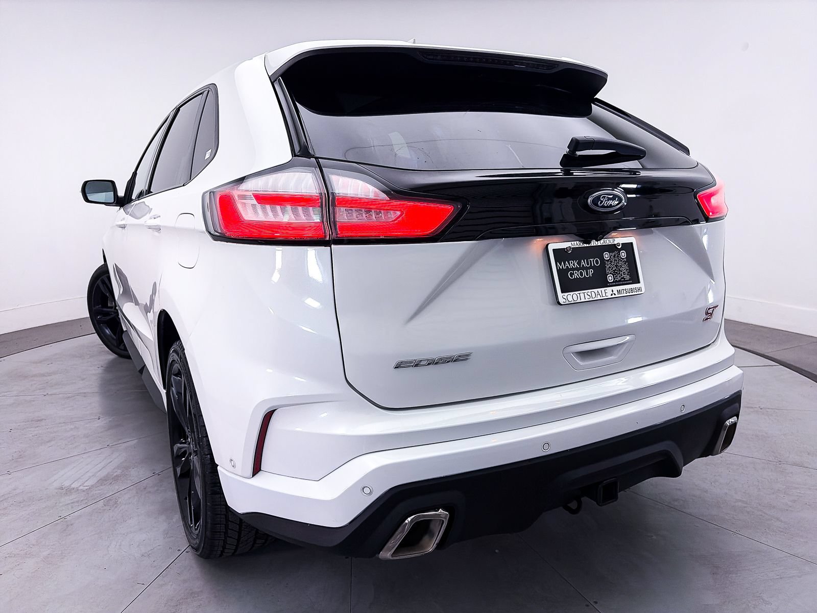 Used 2020 Ford Edge ST w/ Equipment Group 401A AWD/4WD image 5