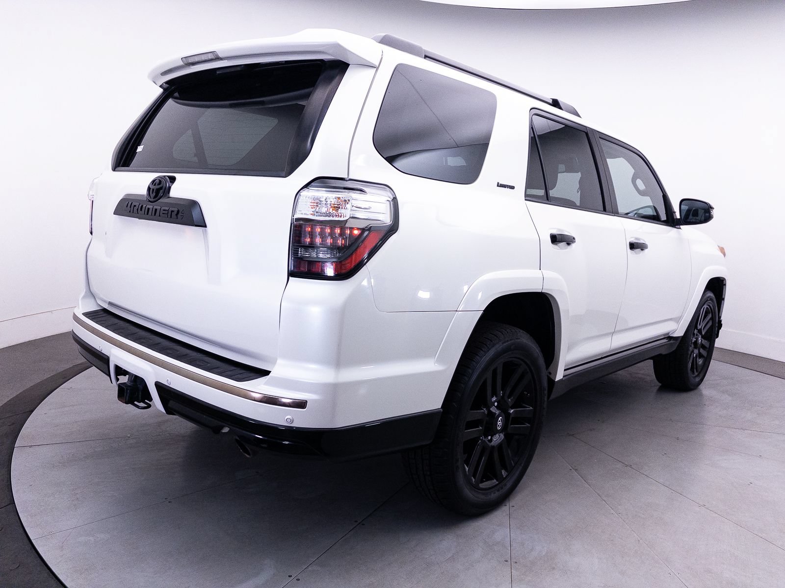 Used 2020 Toyota 4Runner Nightshade AWD/4WD image 16