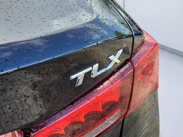 Used 2015 Acura TLX V6 FWD image 5