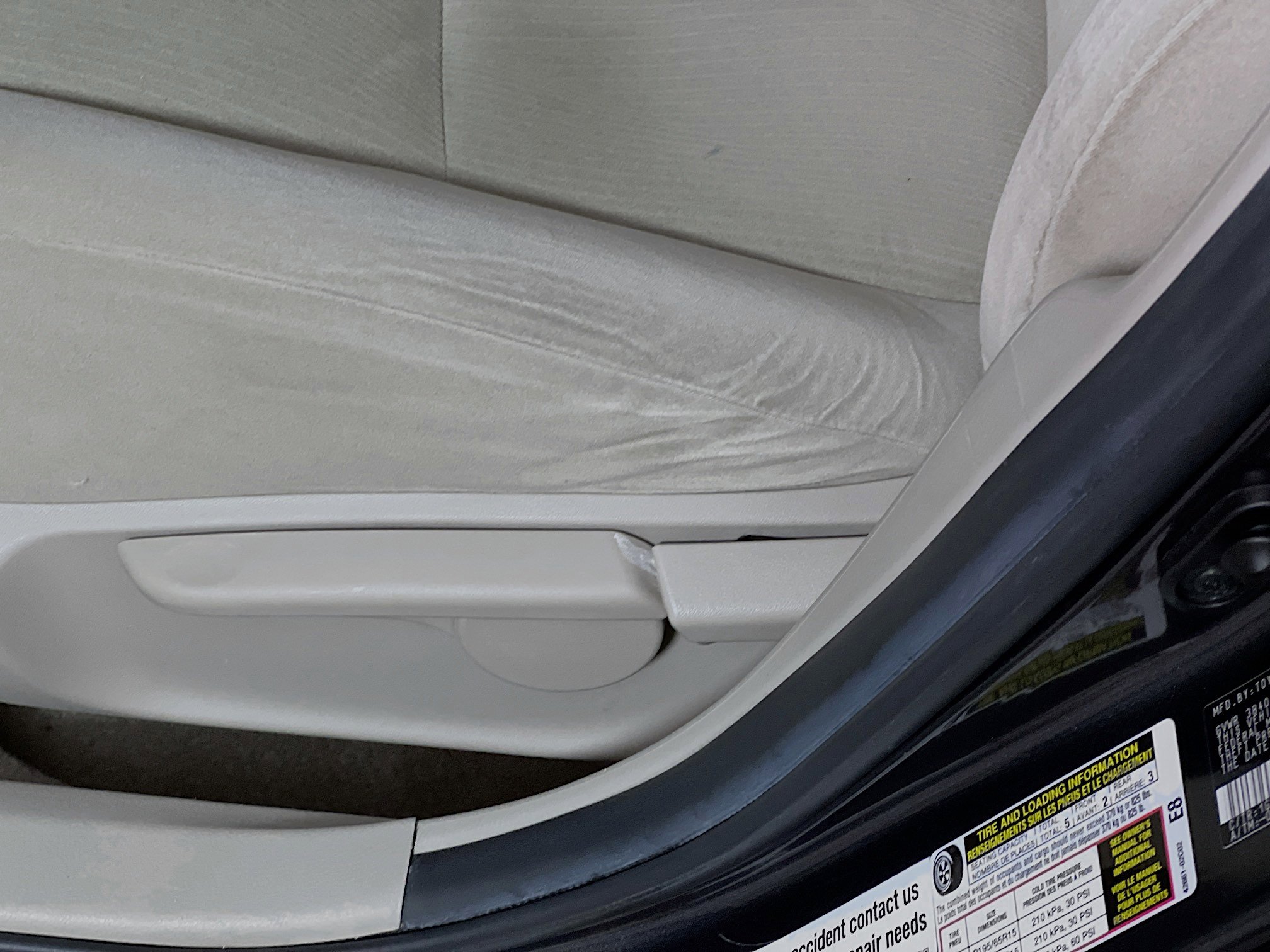 Used 2011 Toyota Corolla LE FWD image 16