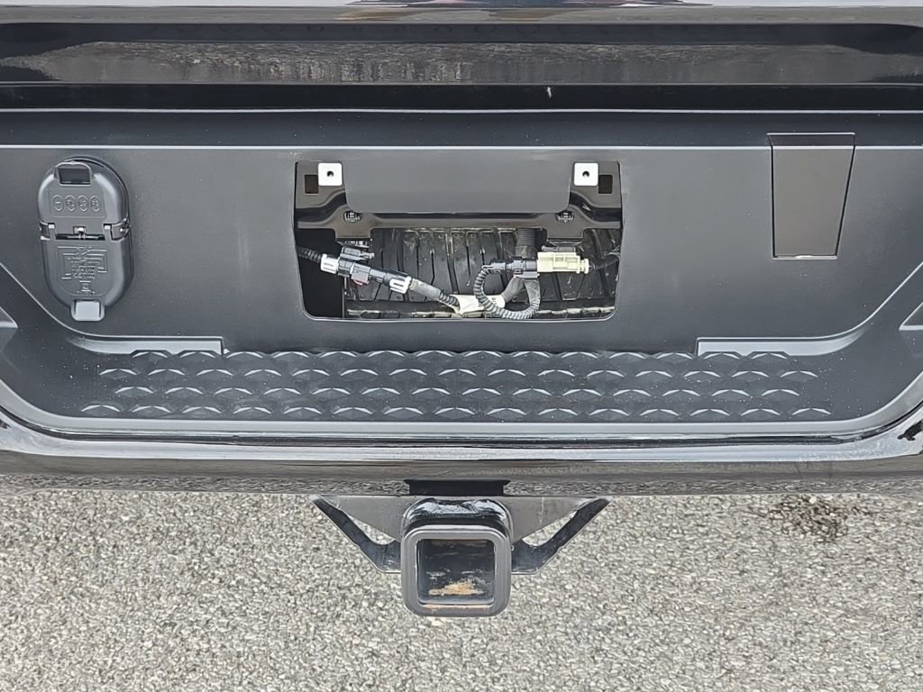 Used 2025 GMC Canyon Elevation w/ Convenience Package image 13