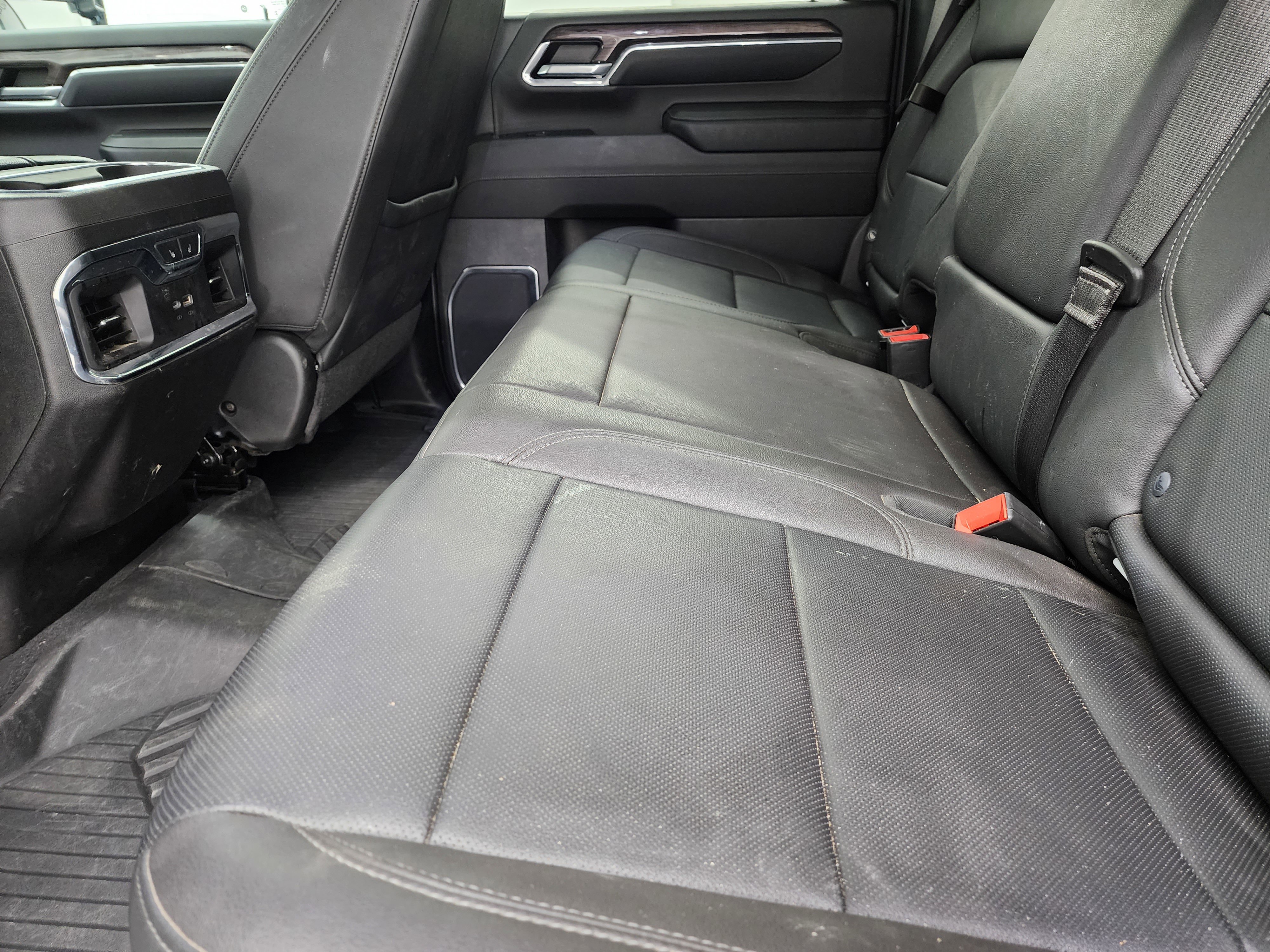 Used 2024 Chevrolet Silverado 2500 LTZ w/ LTZ Plus Package image 41