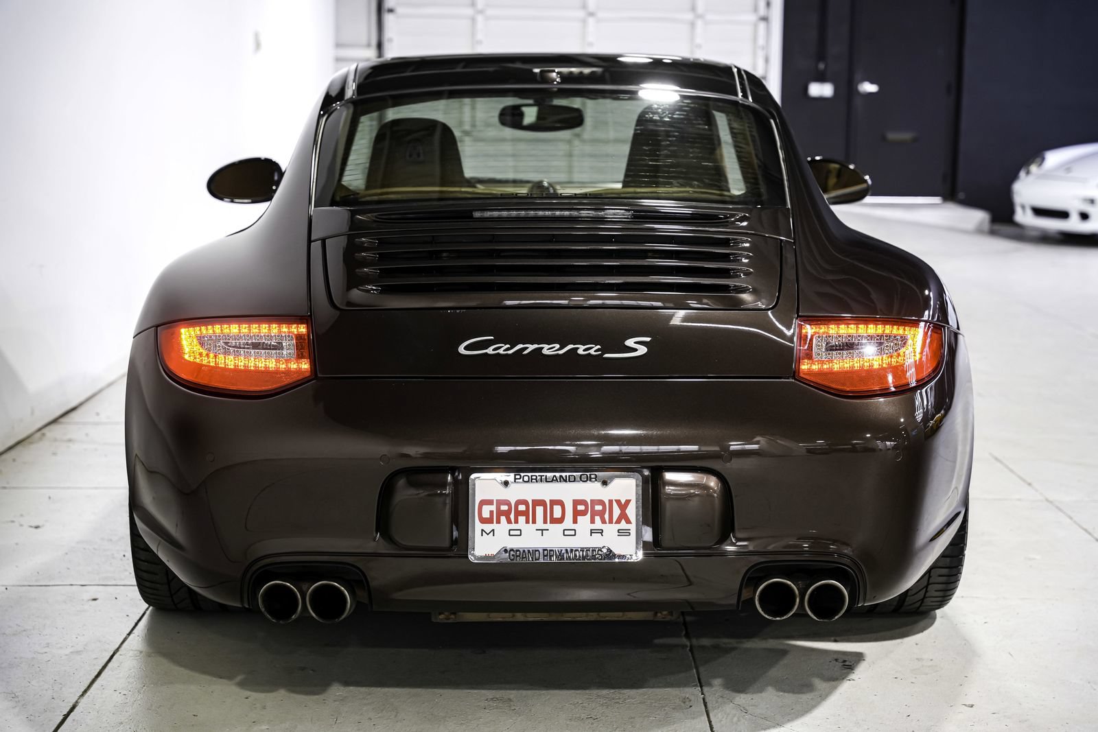 Used 2010 Porsche 911 Carrera S RWD image 4