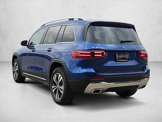 Used 2026 Mercedes-Benz GLB 250 4MATIC image 9