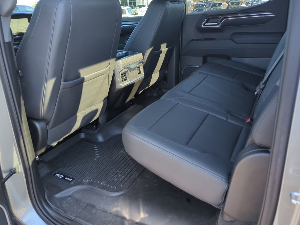 Used 2023 Chevrolet Silverado 1500 LTZ image 35