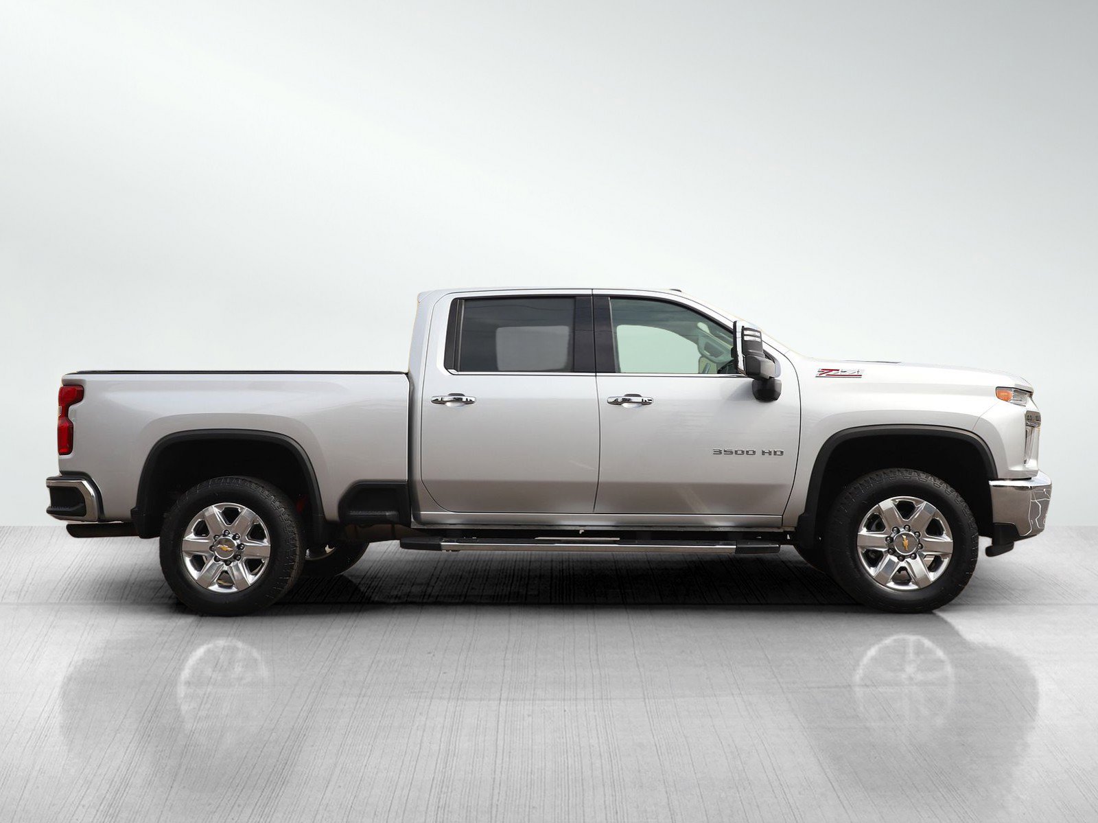 Used 2022 Chevrolet Silverado 3500 LTZ w/ LTZ Plus Package image 6