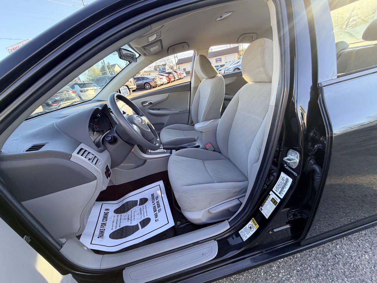 Used 2010 Toyota Corolla LE w/ All Weather Guard Pkg FWD image 32