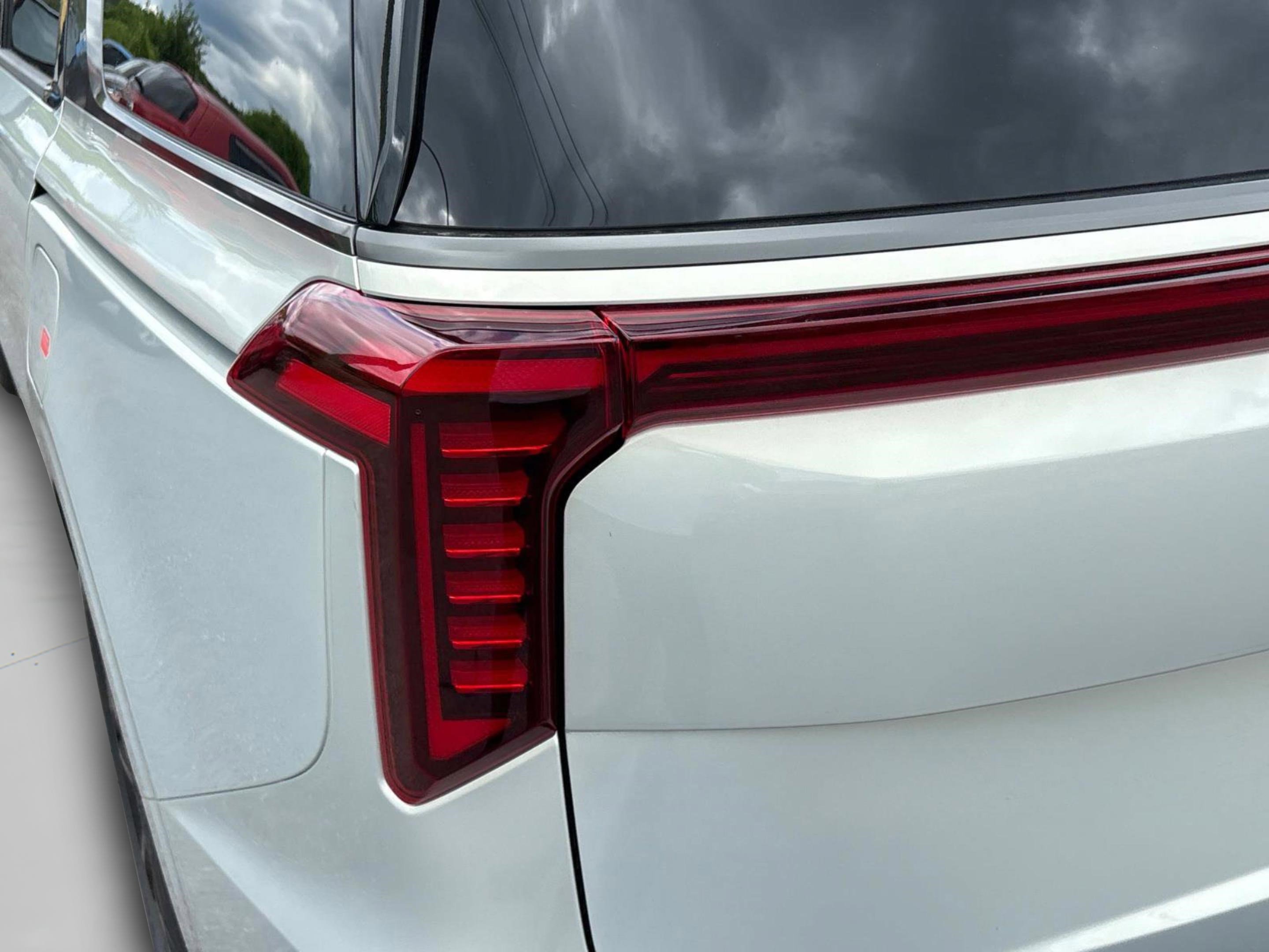 New 2026 Kia Carnival SX Prestige image 11