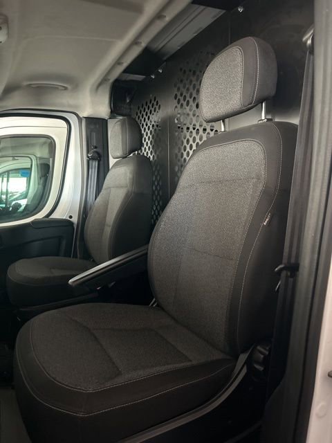Used 2025 RAM ProMaster 2500 w/ U-Haul Equipment Group FWD image 6