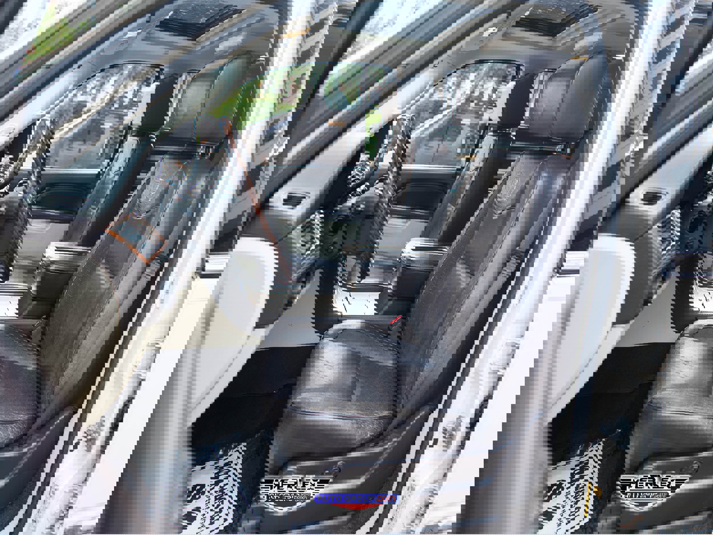 Used 2013 Cadillac Escalade Platinum image 16