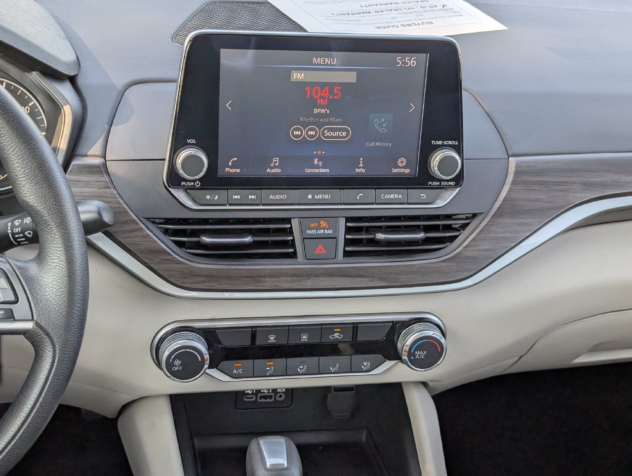 Used 2025 Nissan Altima 2.5 SV FWD image 12