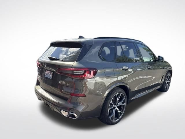 Used 2022 BMW X5 xDrive40i w/ M Sport Package AWD/4WD image 2