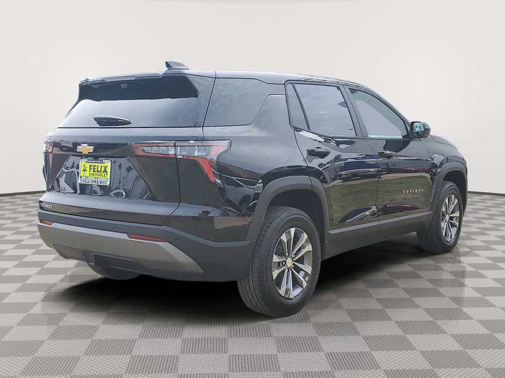 New 2026 Chevrolet Equinox LT image 3