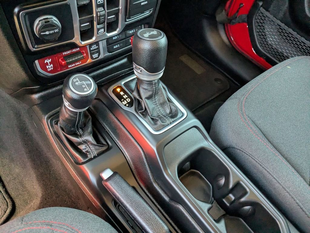 Used 2025 Jeep Wrangler Unlimited Rubicon image 22