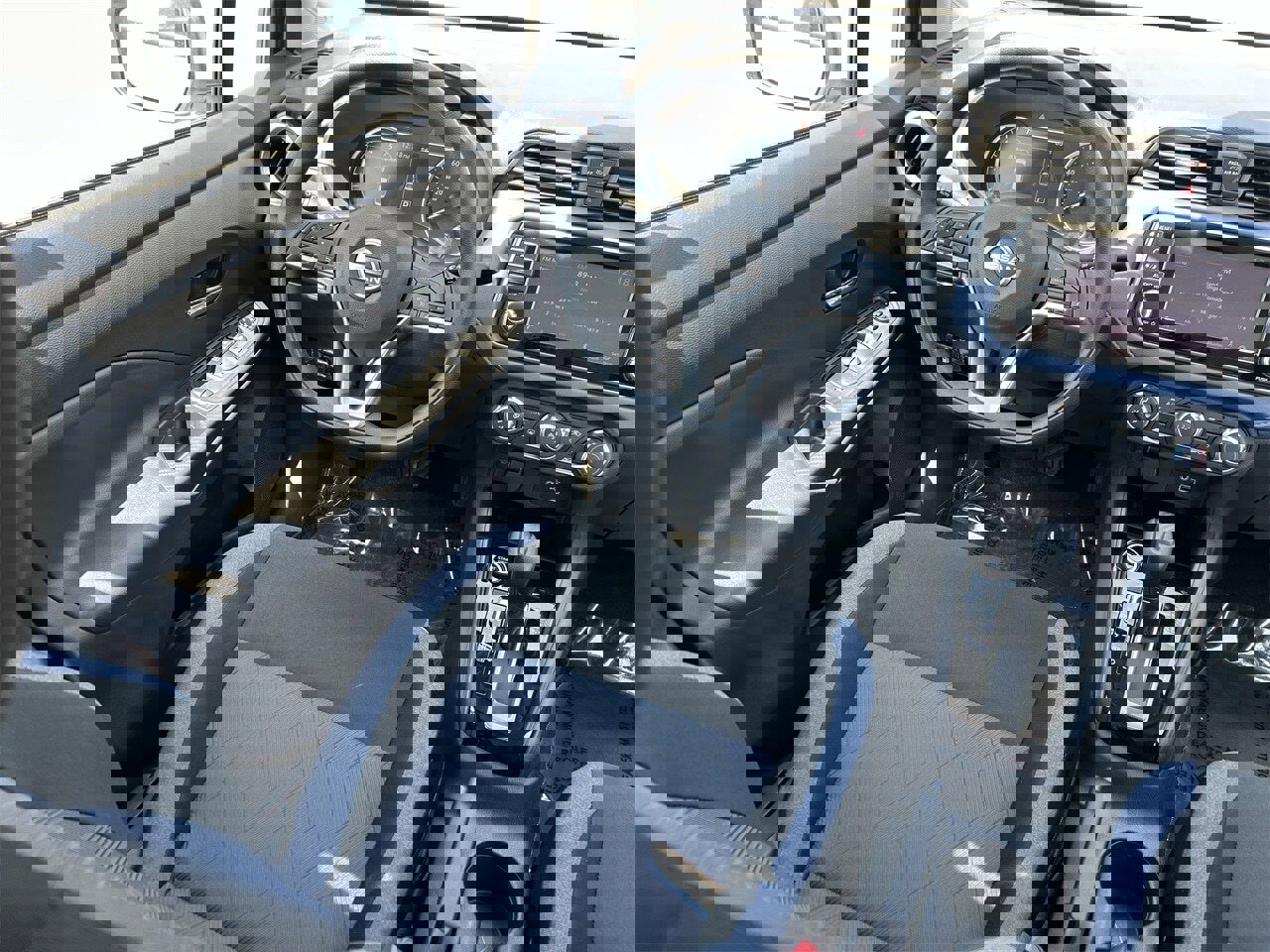 New 2025 Nissan Versa SV w/ Trunk Package image 16