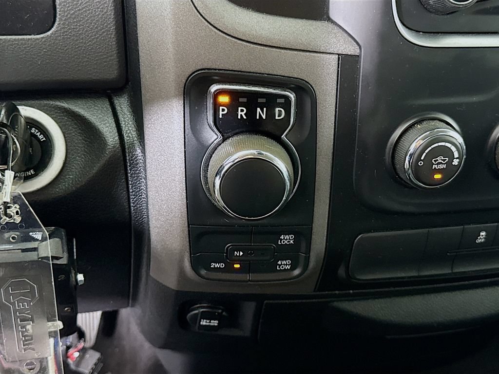 Used 2017 RAM 1500 Express AWD/4WD image 8