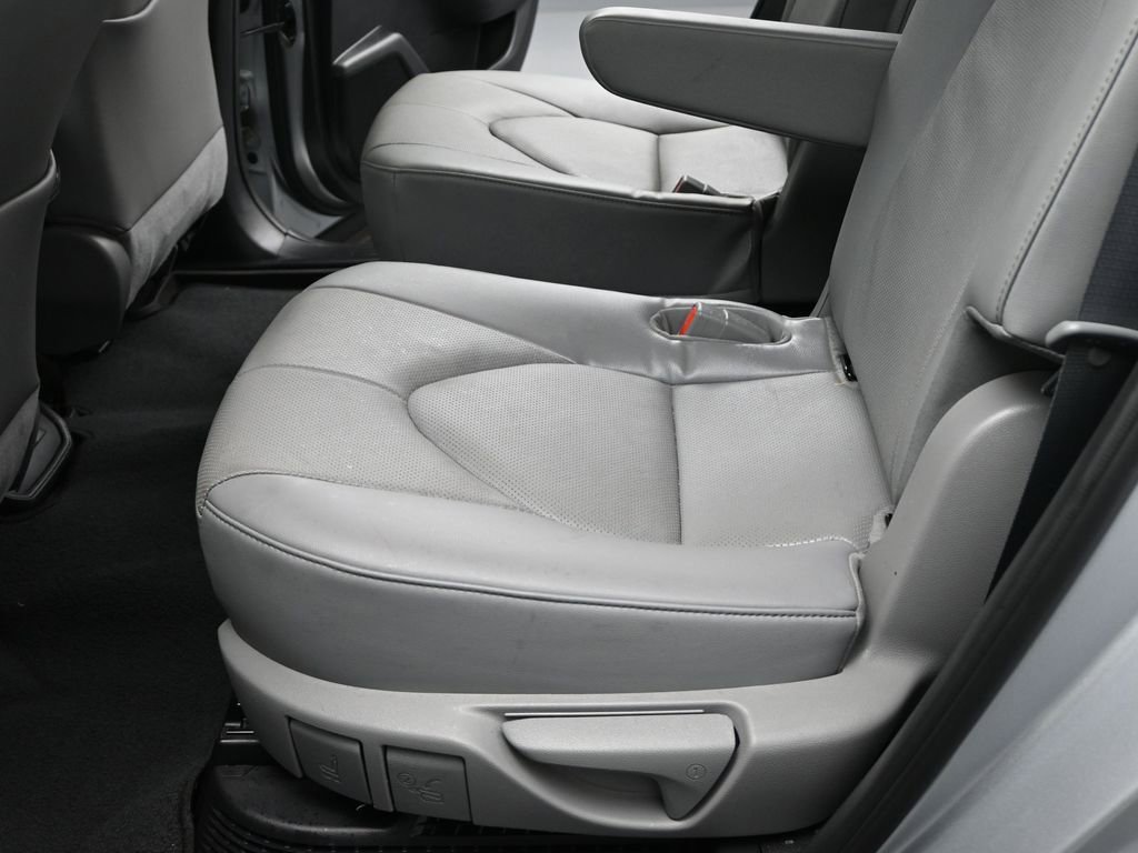 Used 2023 Toyota Highlander Limited image 14