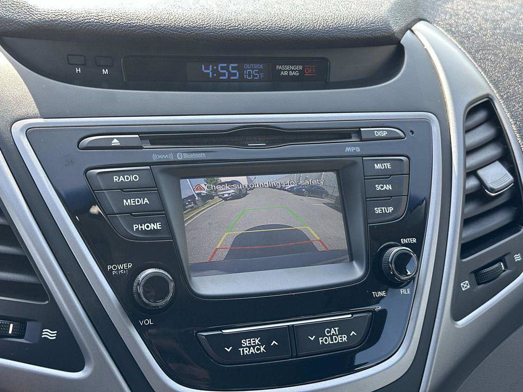 Used 2016 Hyundai Elantra SE w/ Option Group 02 FWD image 13