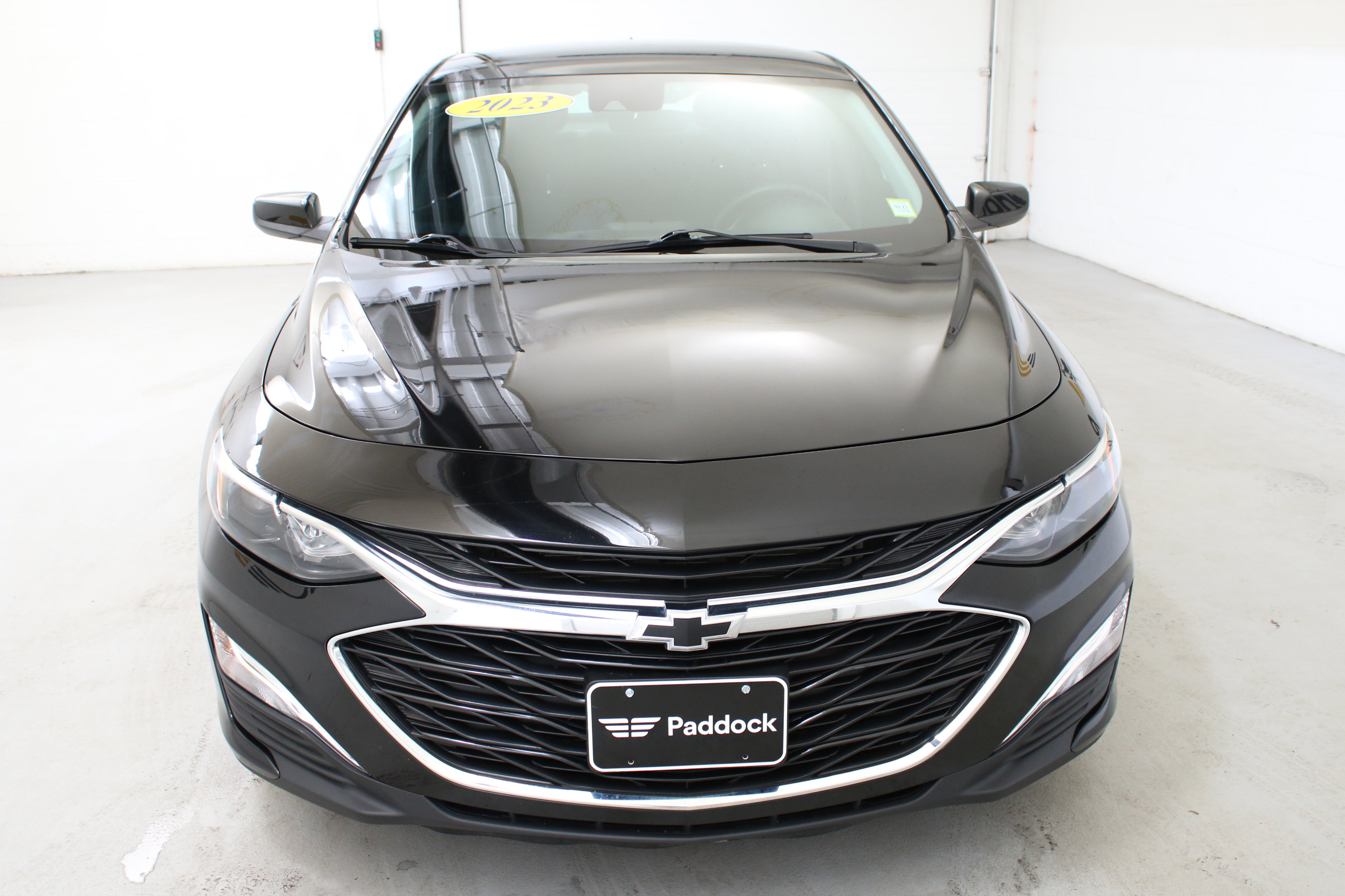 Used 2023 Chevrolet Malibu RS image 2