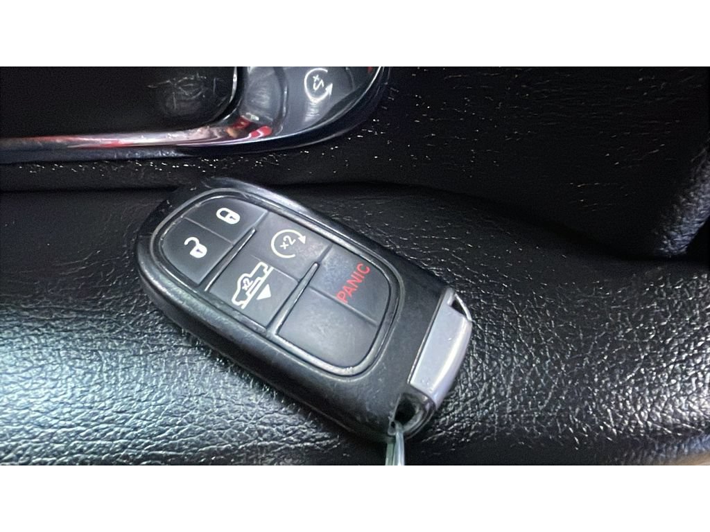 Used 2013 RAM 1500 Laramie w/ Convenience Group AWD/4WD image 19