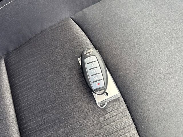 Used 2025 Nissan Altima 2.5 SV image 4