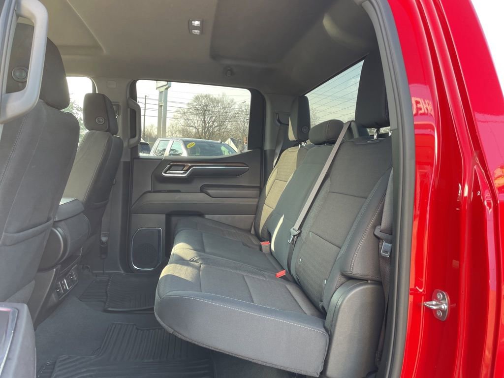 Used 2024 Chevrolet Silverado 1500 LT image 38