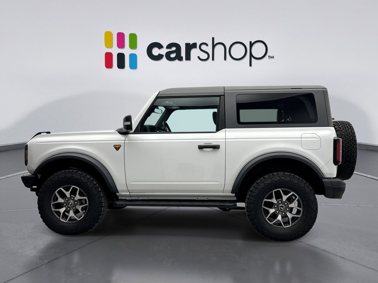 Used 2024 Ford Bronco Badlands image 2