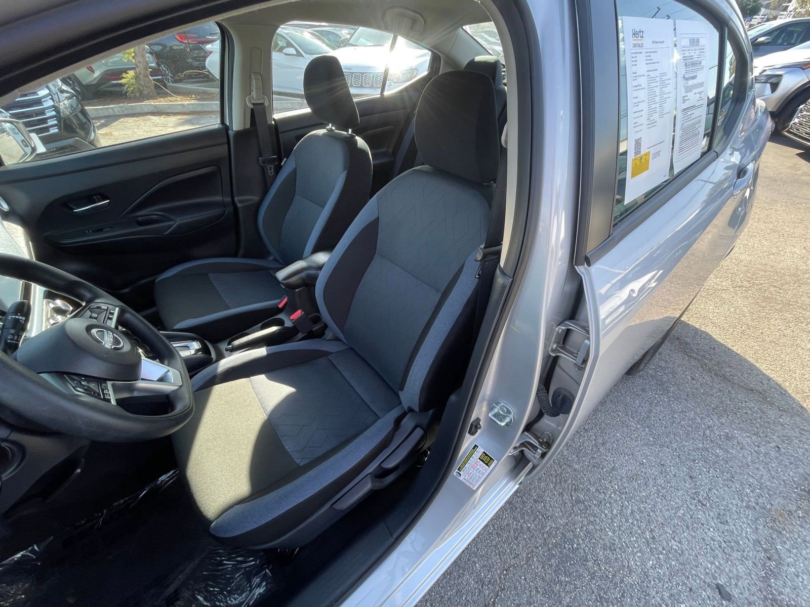 Used 2025 Nissan Versa SV image 36