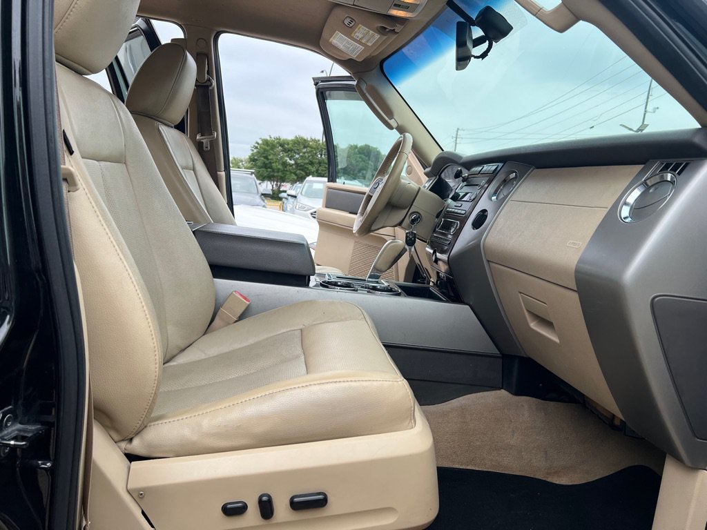 Used 2014 Ford Expedition EL XLT w/ Equipment Group 202A AWD/4WD image 14