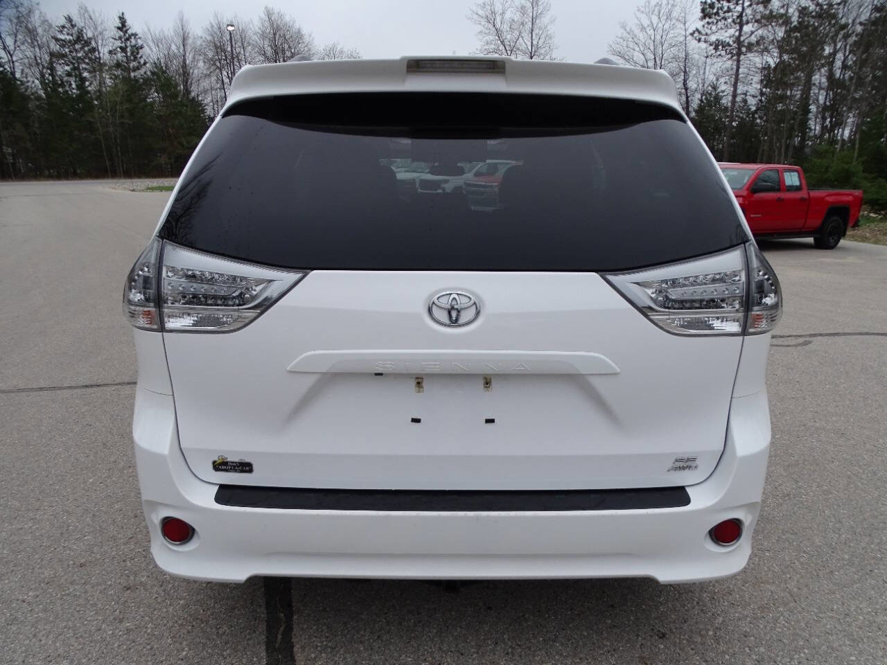 Used 2019 Toyota Sienna SE Premium AWD/4WD image 11