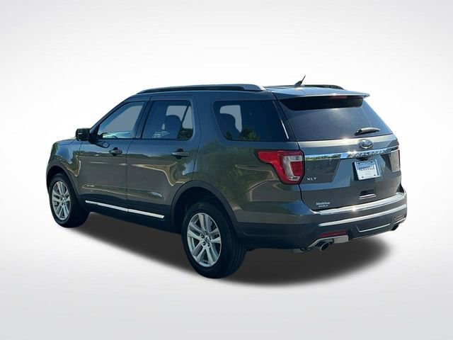 Used 2018 Ford Explorer XLT w/ Equipment Group 201A AWD/4WD image 4