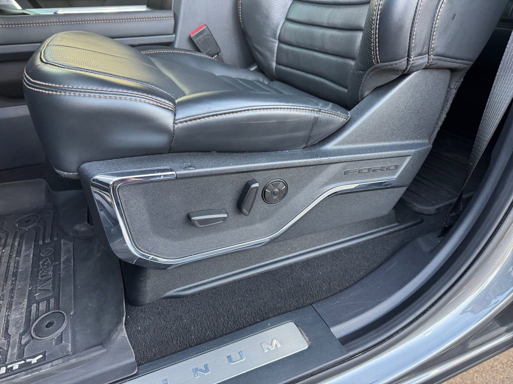 Used 2024 Ford F350 Platinum w/ FX4 Off-Road Package image 31