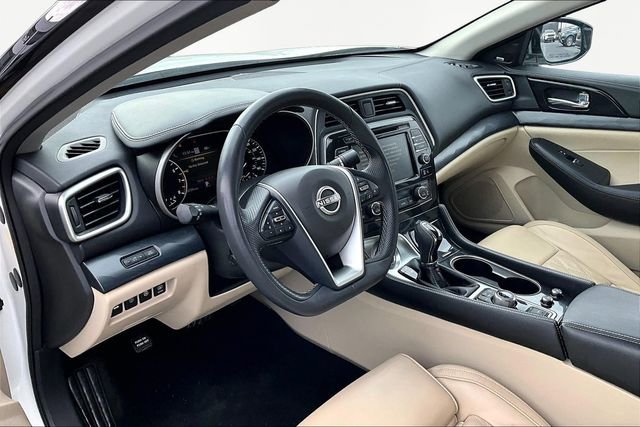 Used 2023 Nissan Maxima Platinum w/ Sport Mat Group image 12