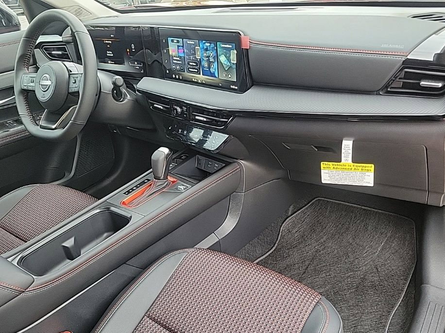 New 2026 Nissan Kicks SR w/ SR Premium Package AWD/4WD image 13