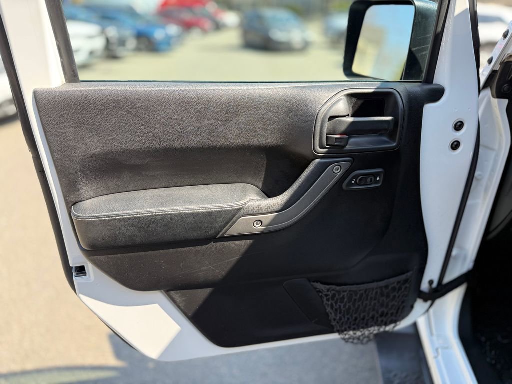 Used 2016 Jeep Wrangler Sport AWD/4WD image 21