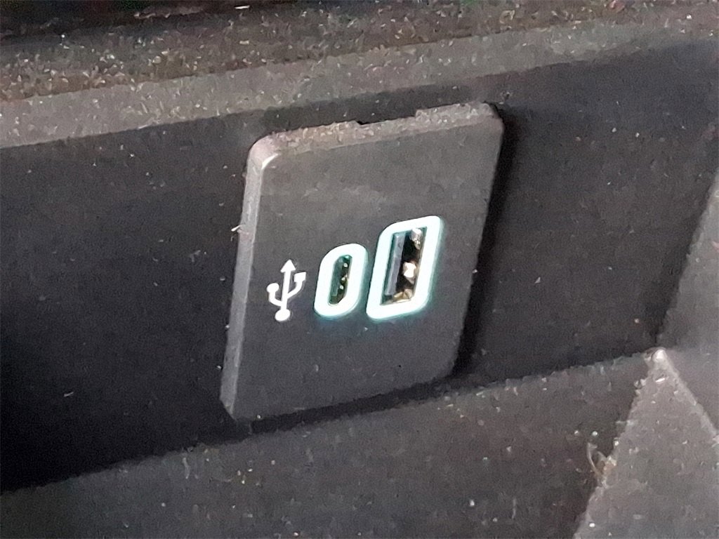 Used 2024 Ford F350 Lariat w/ Chrome Package image 26