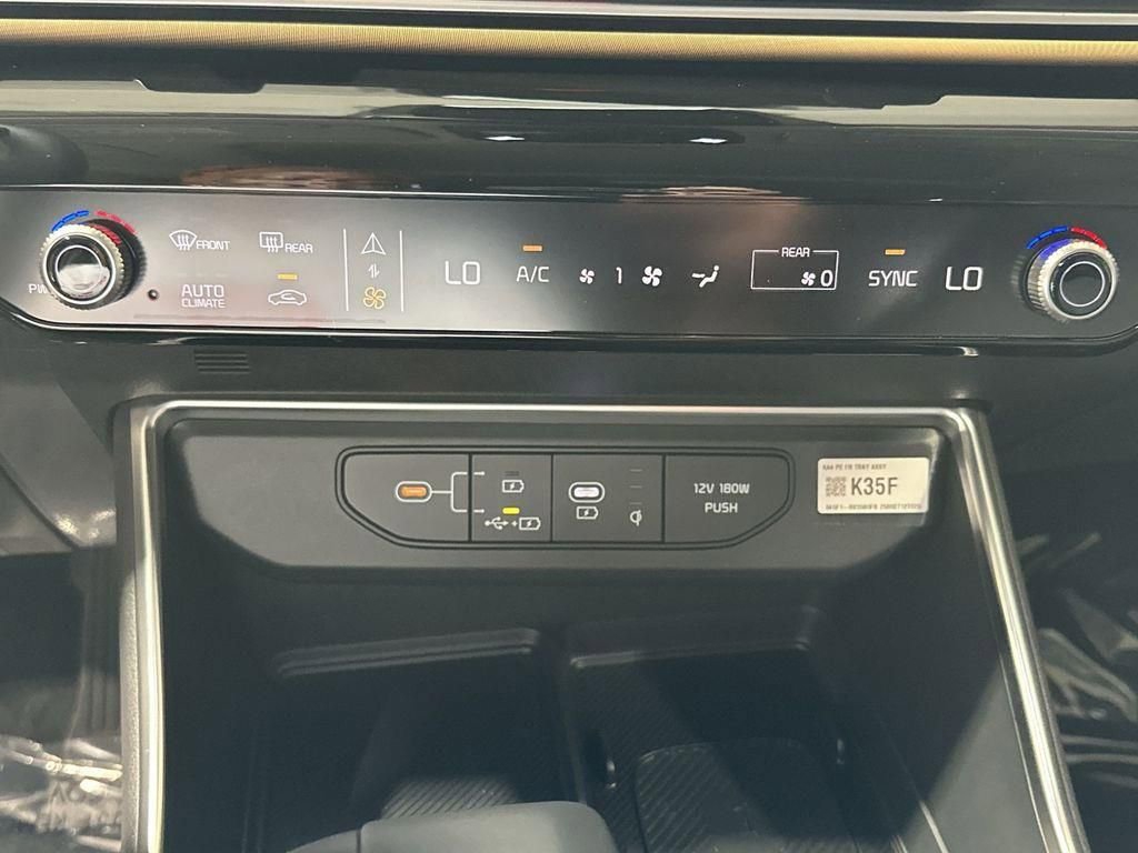 New 2026 Kia Carnival SX Prestige image 11