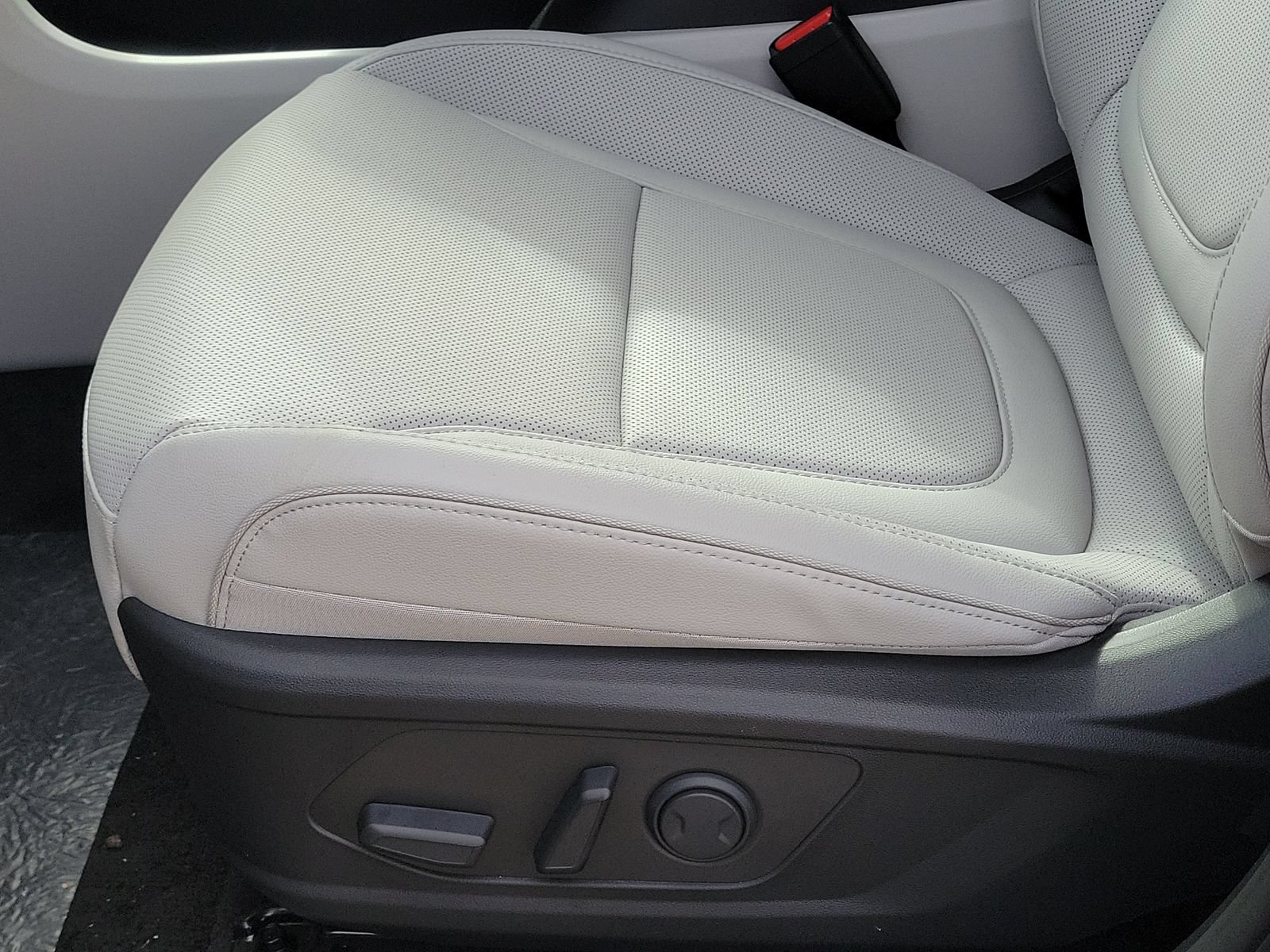 New 2026 Hyundai Tucson Limited AWD/4WD image 15